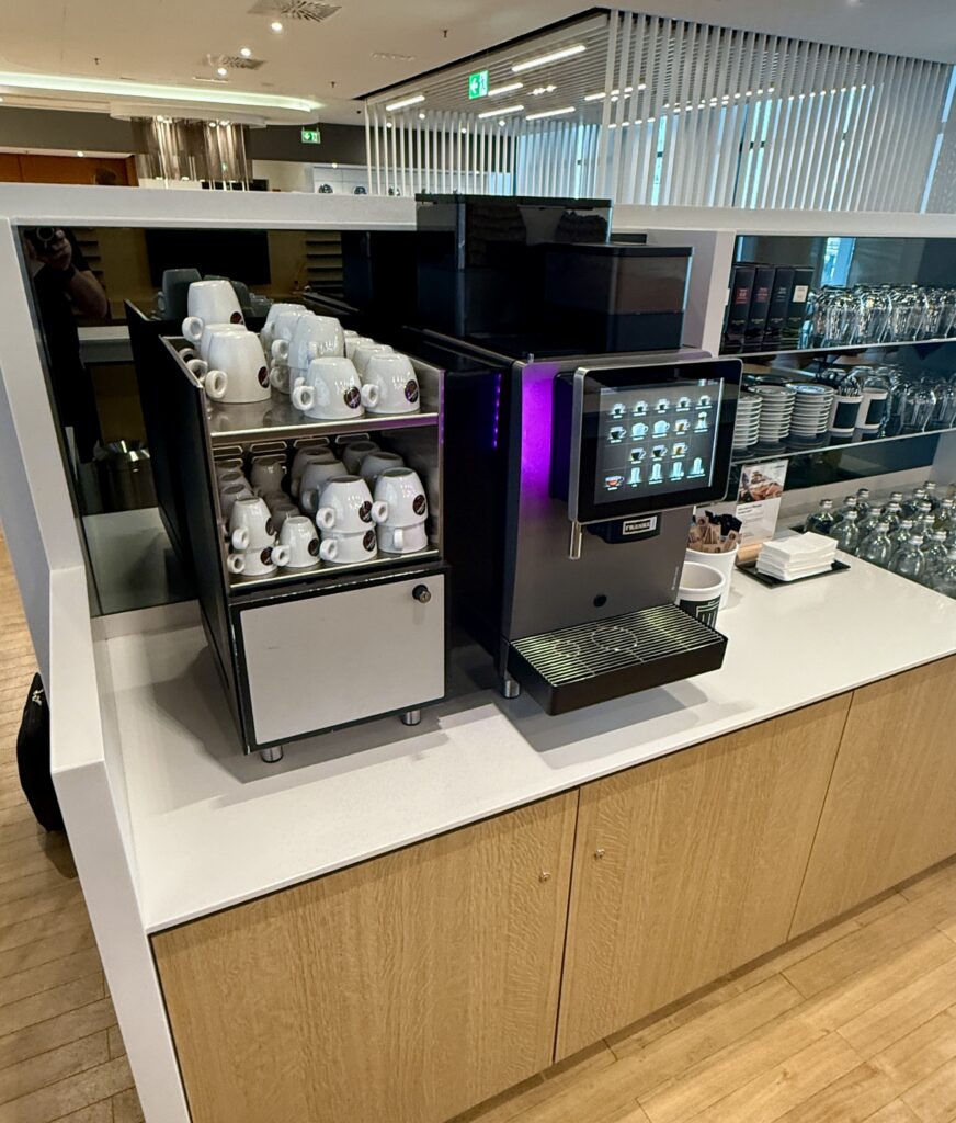 Lufthansa Business Lounge MXP 4