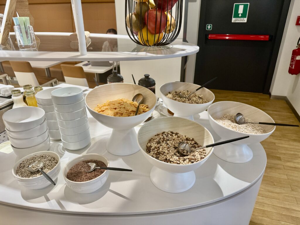Lufthansa Business Lounge MXP 19