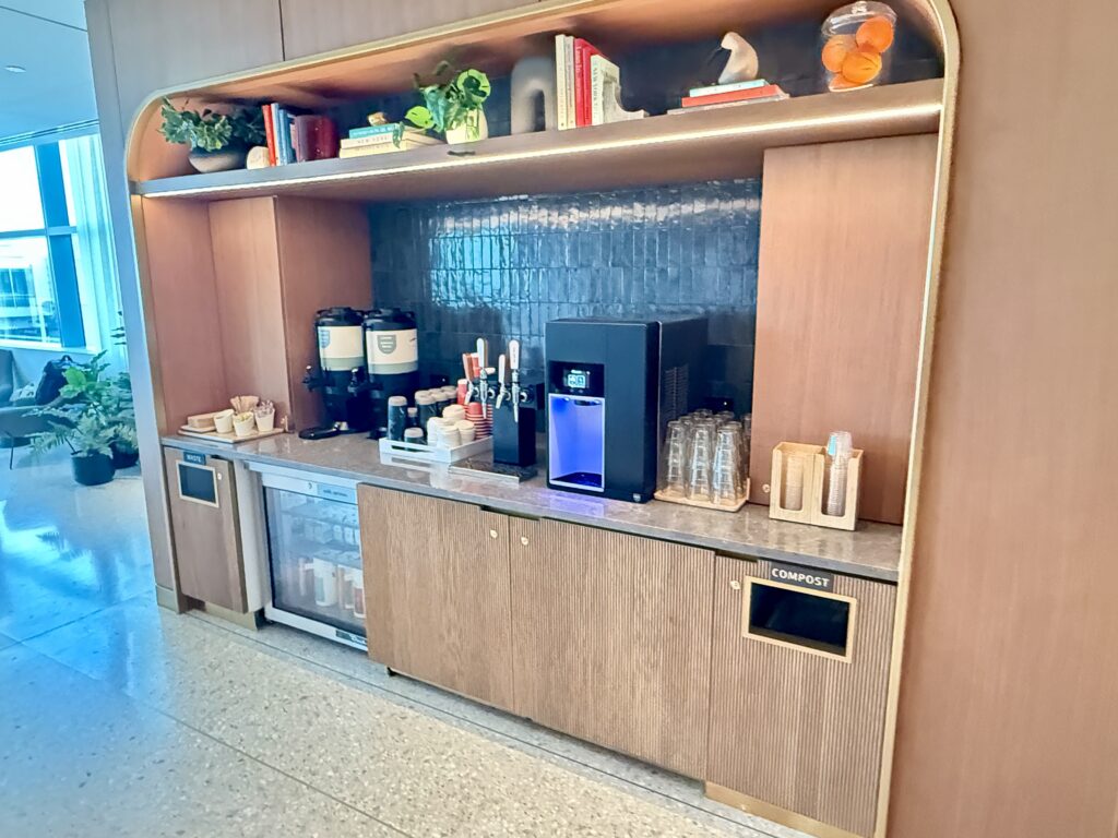 Capital One Lounge JFK 5