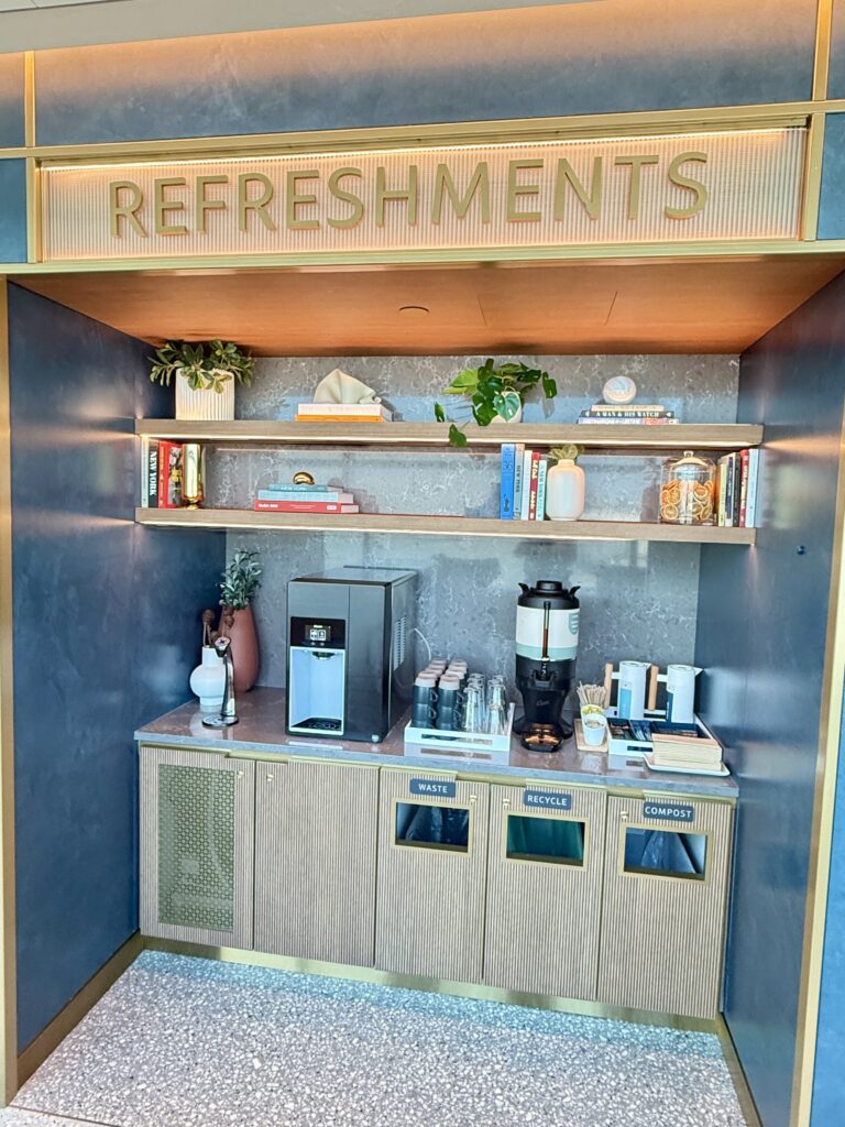 Capital One Lounge JFK 4