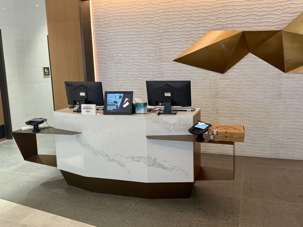 Westin Flushing LaGuardia Airport 8