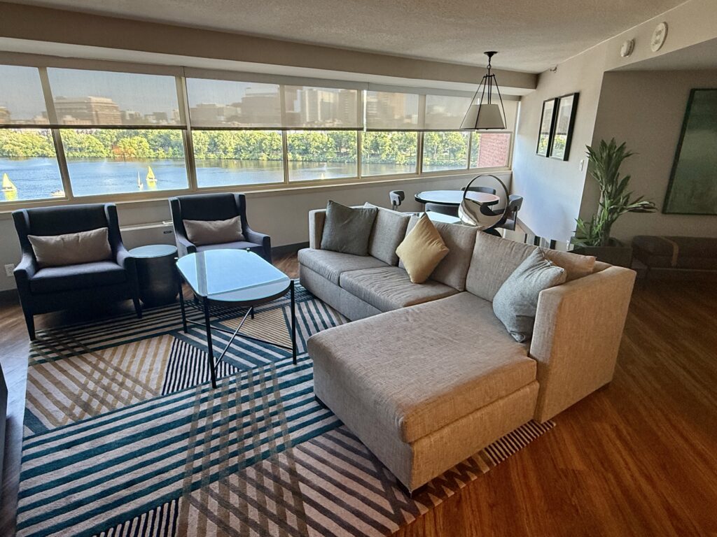 Hyatt Regency Cambridge 18
