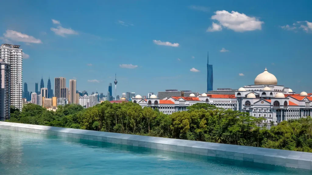 Hyatt Regency KL Pool