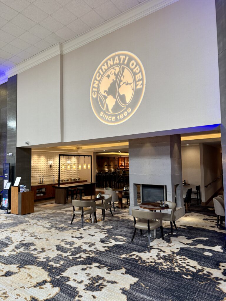 Marriott Cincinnati Northeast 5