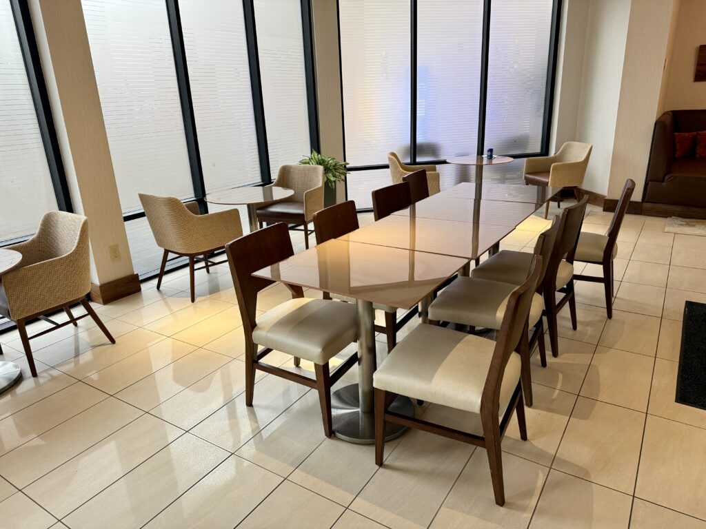 Marriott Cincinnati Northeast 50