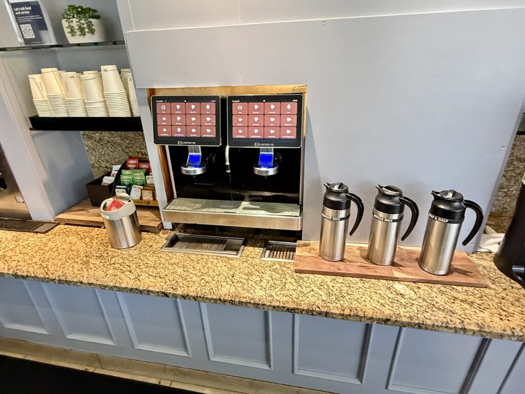 United Club SF F11 6