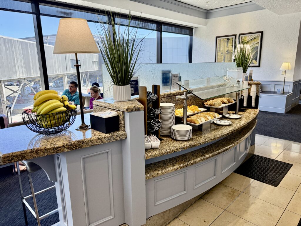United Club SF F11 27