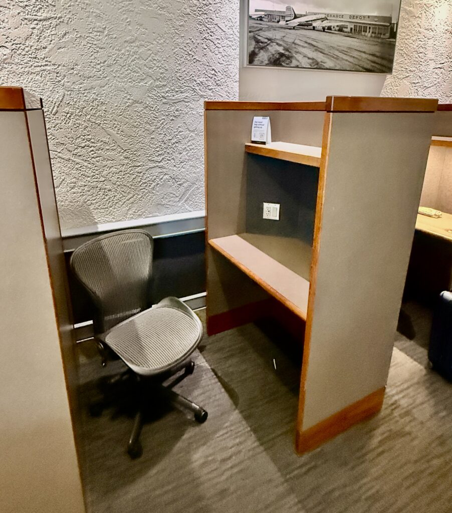 United Club SF F11 38