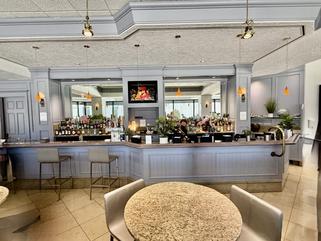 United Club SF F11 4