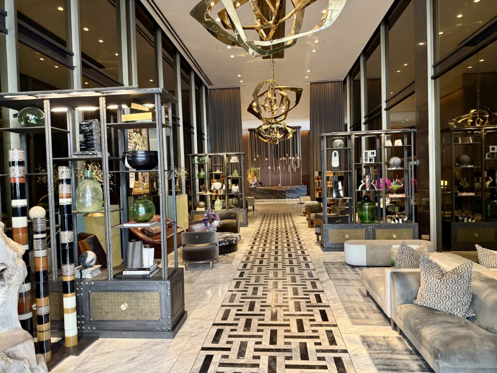 Thompson Dallas 1