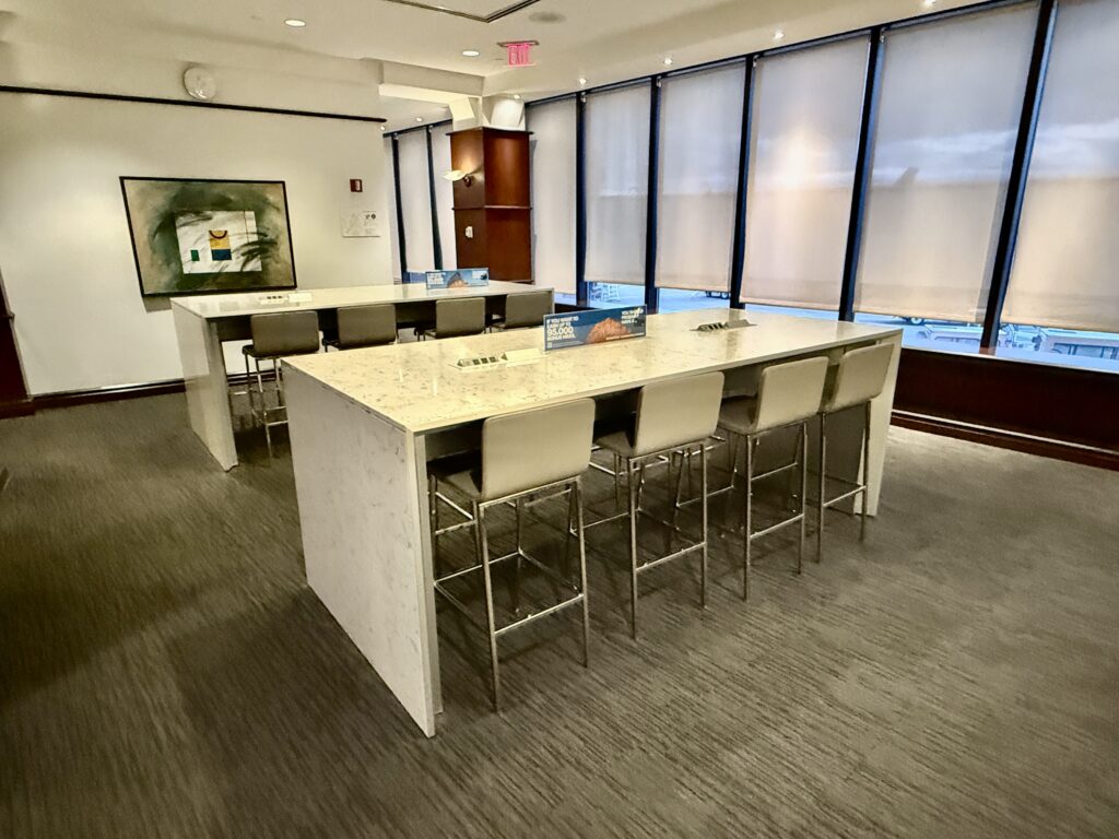 United Club CLE 8
