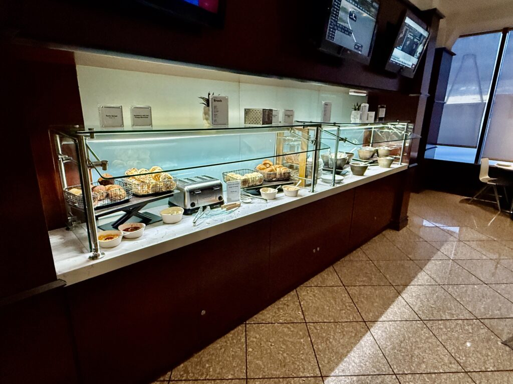 United Club CLE 16