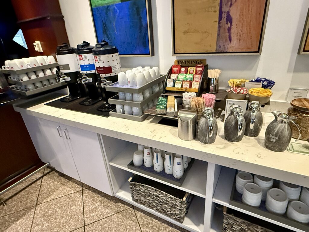 United Club CLE 25