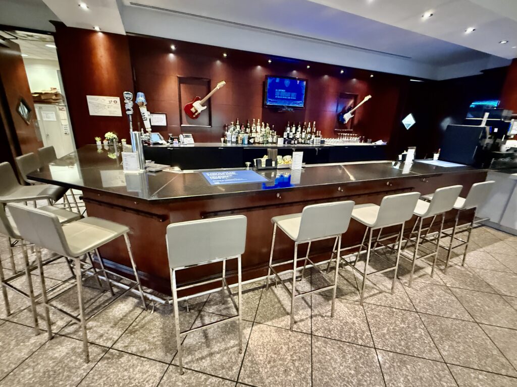United Club CLE 28