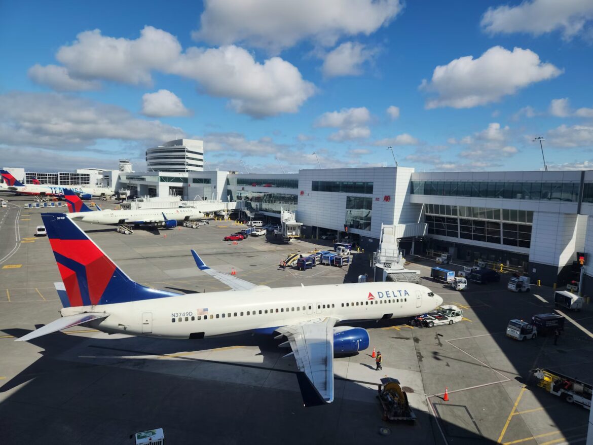 Delta Air Lines Delta Air Lines