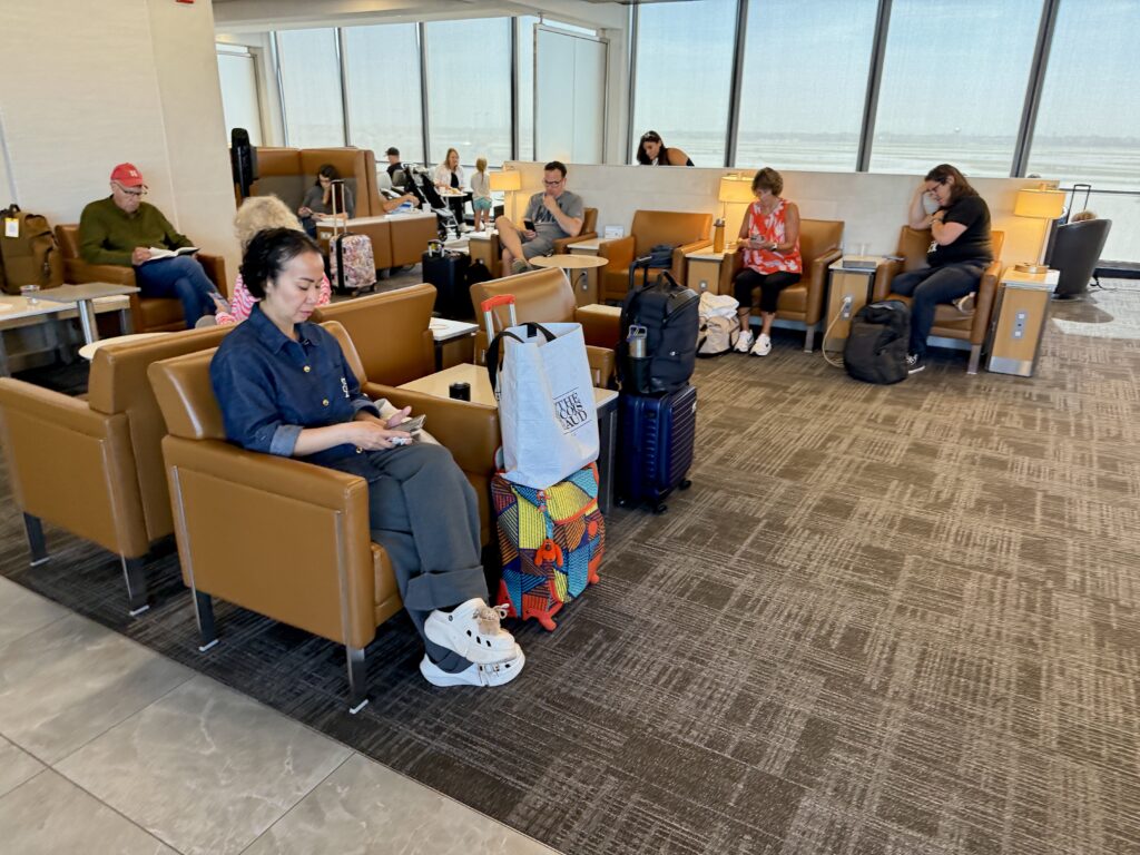 Admirals Club ORD 32