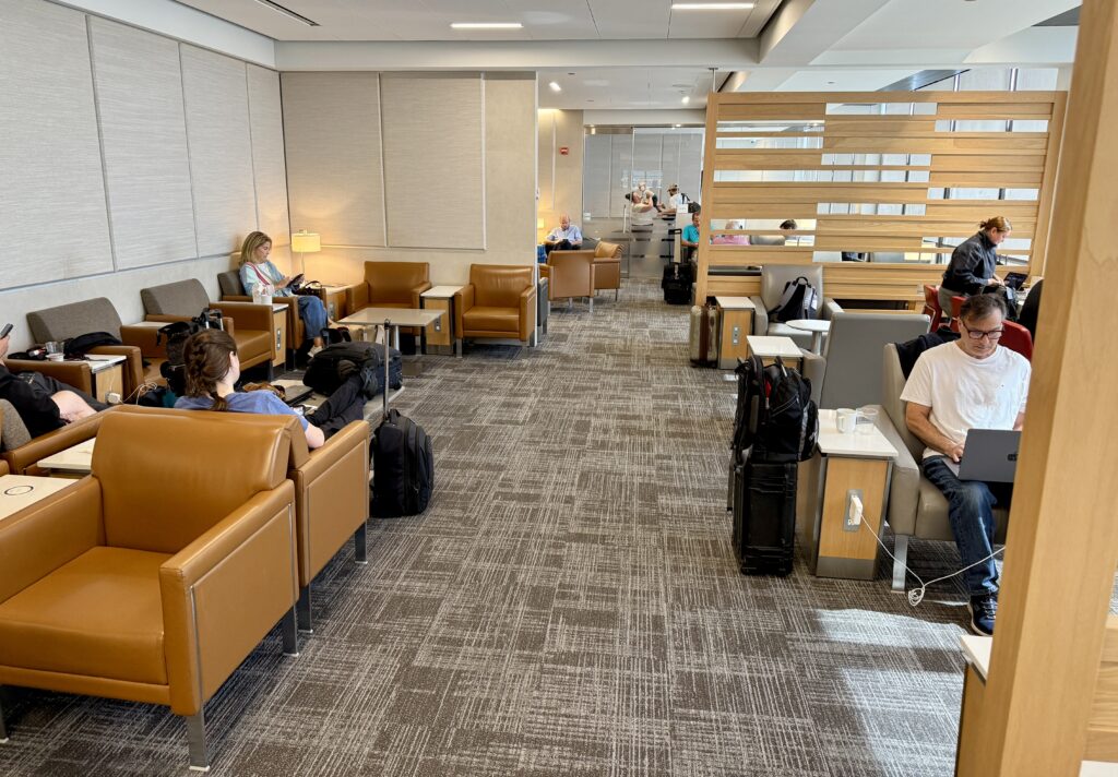 Admirals Club ORD 33