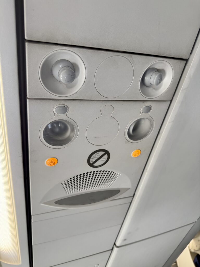AA ORD-LAX 7