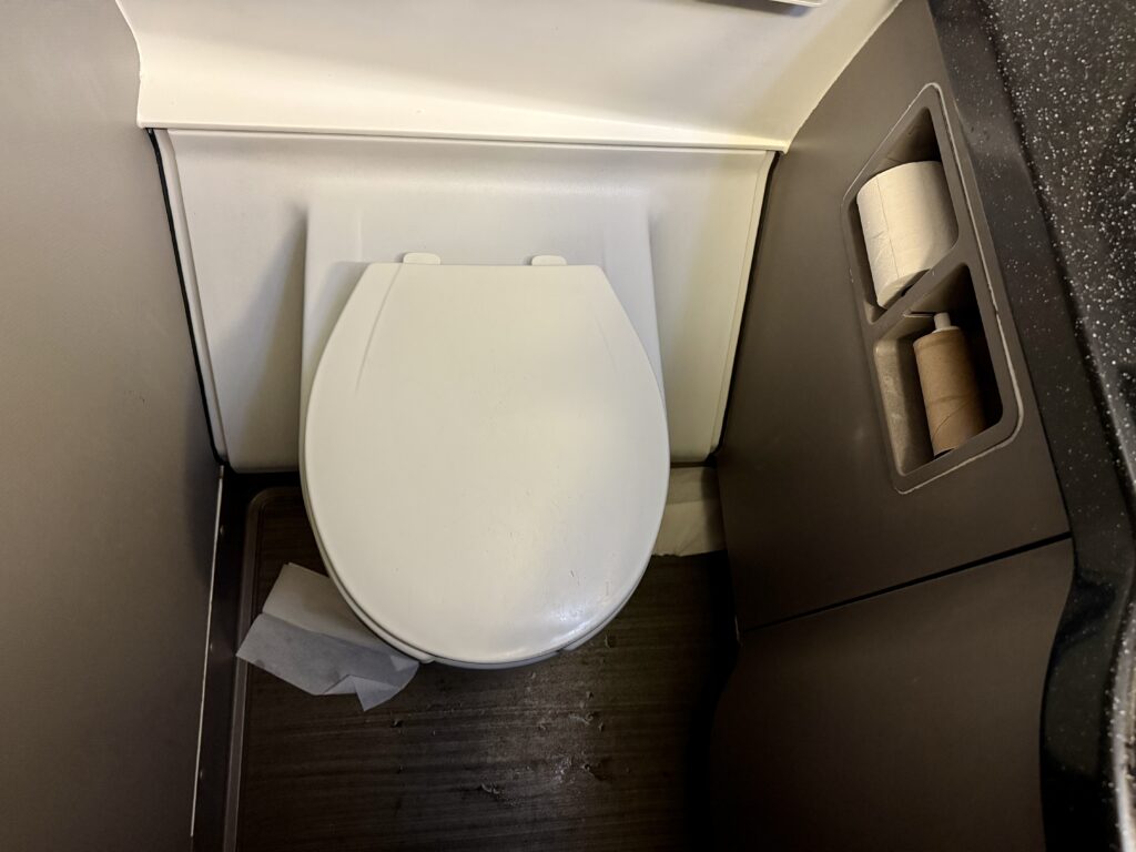 AA ORD-LAX 17