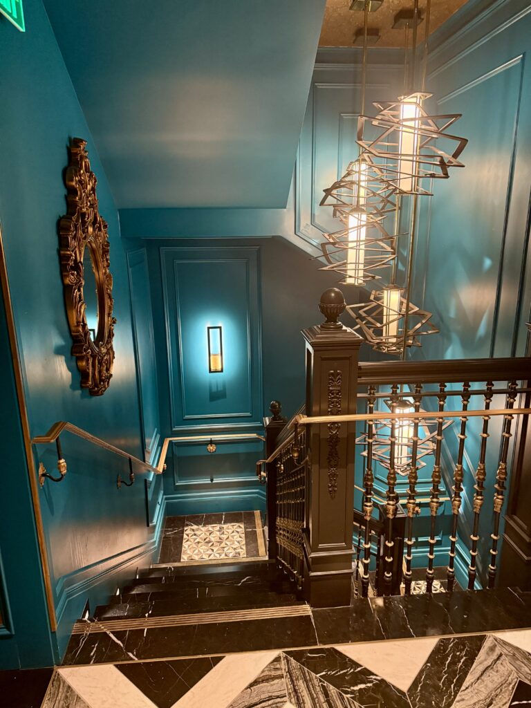 Courtyard SF Van Ness 35
