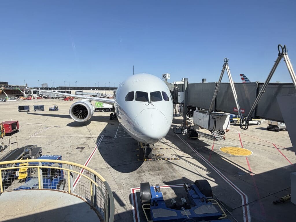 AA ORD to DFW 32