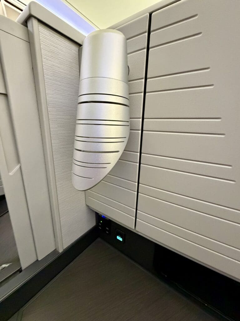 AA ORD to DFW 11