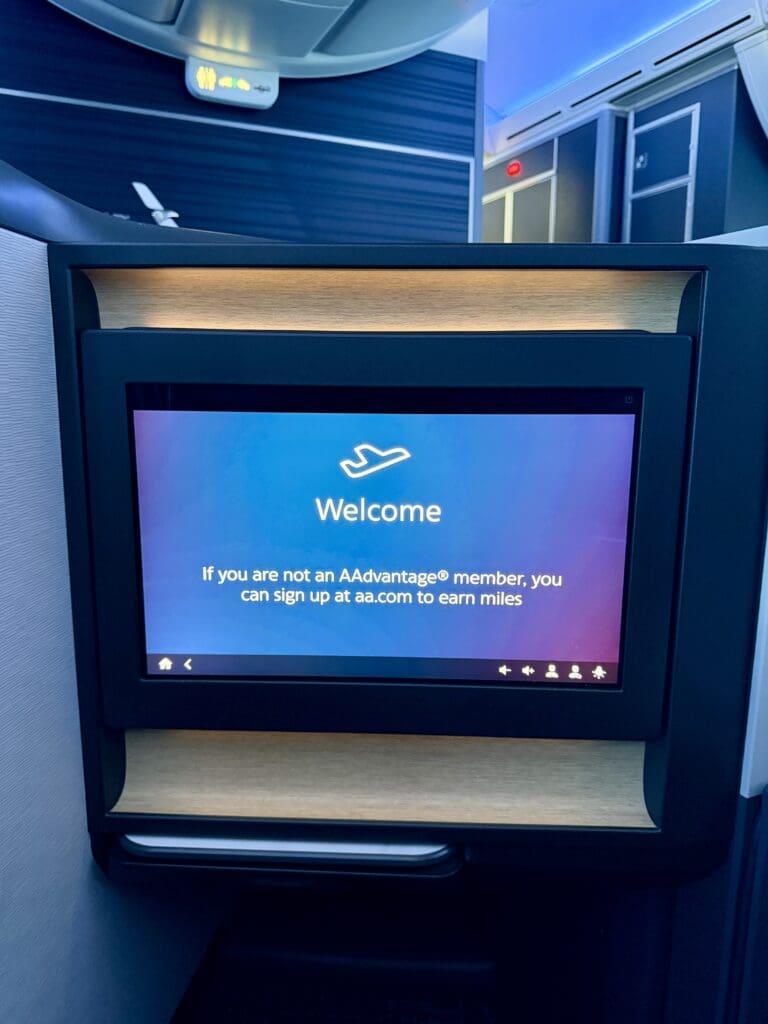 AA ORD to DFW 23