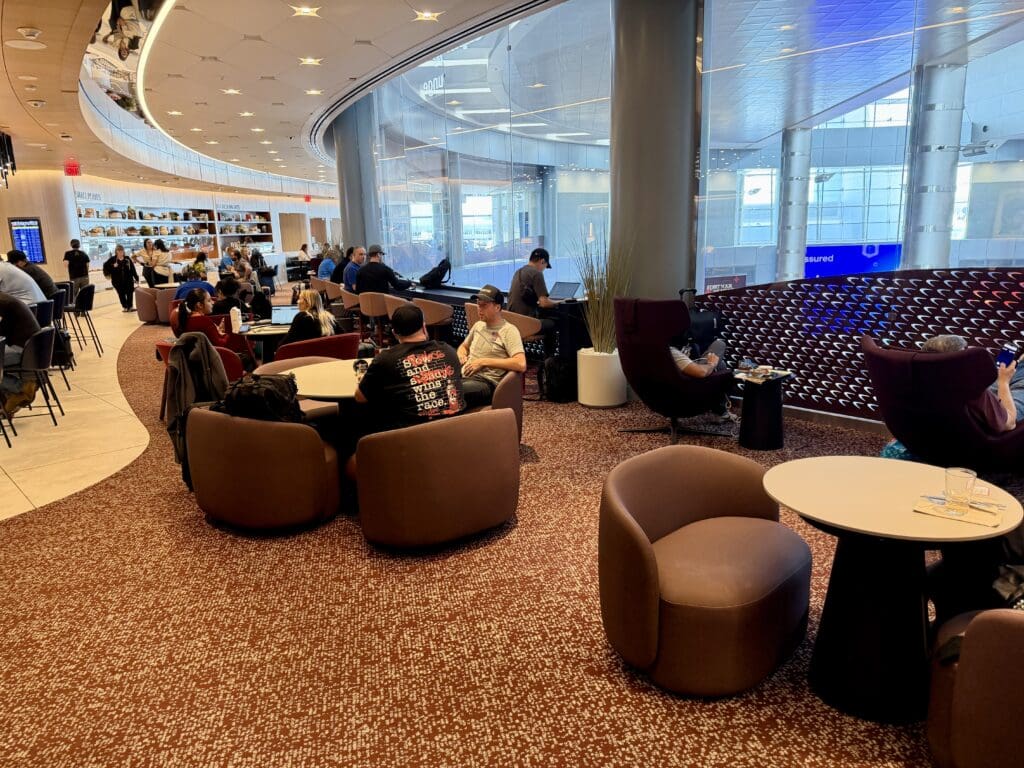 Capital One Lounge LAS 46