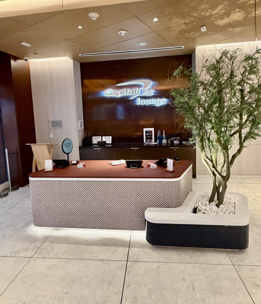 Capital One Lounge LAS 2