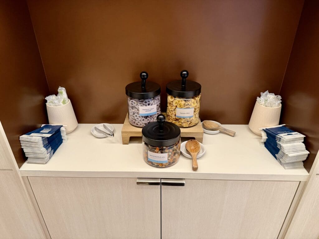 Capital One Lounge LAS 34