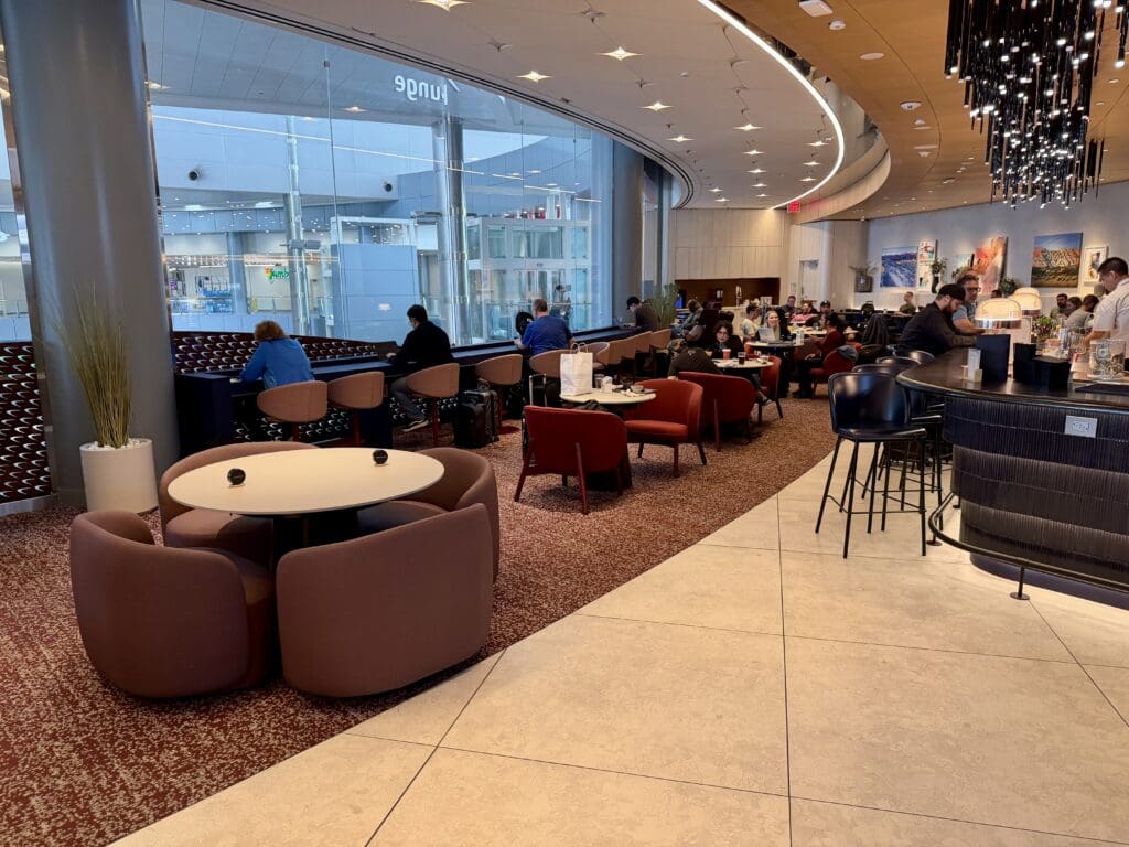 Capital One Lounge LAS 4