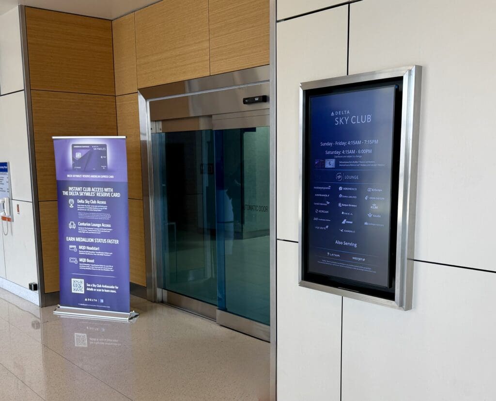 Delta Sky Club DFW 32