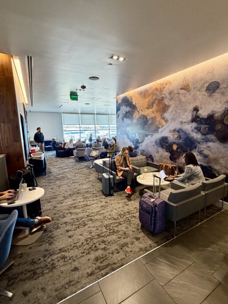 Amex Lounge CLT 27