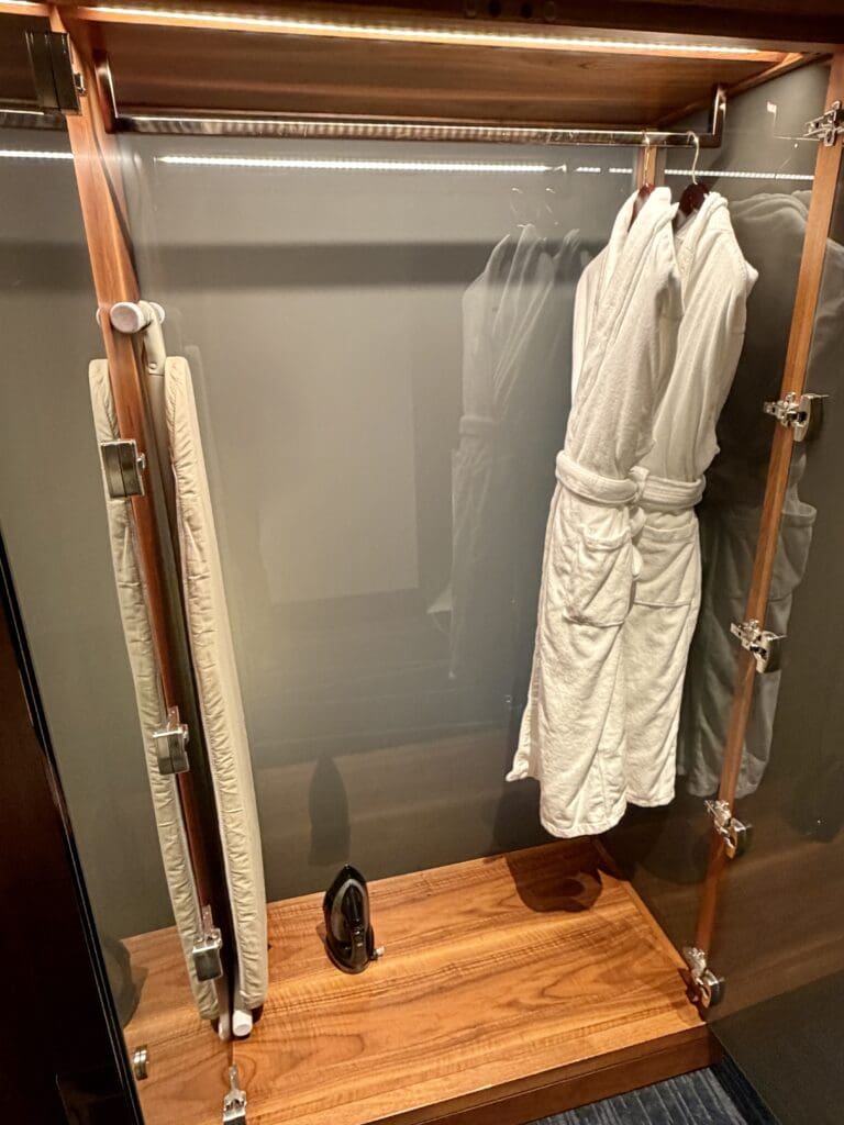 Park Hyatt Toronto 35