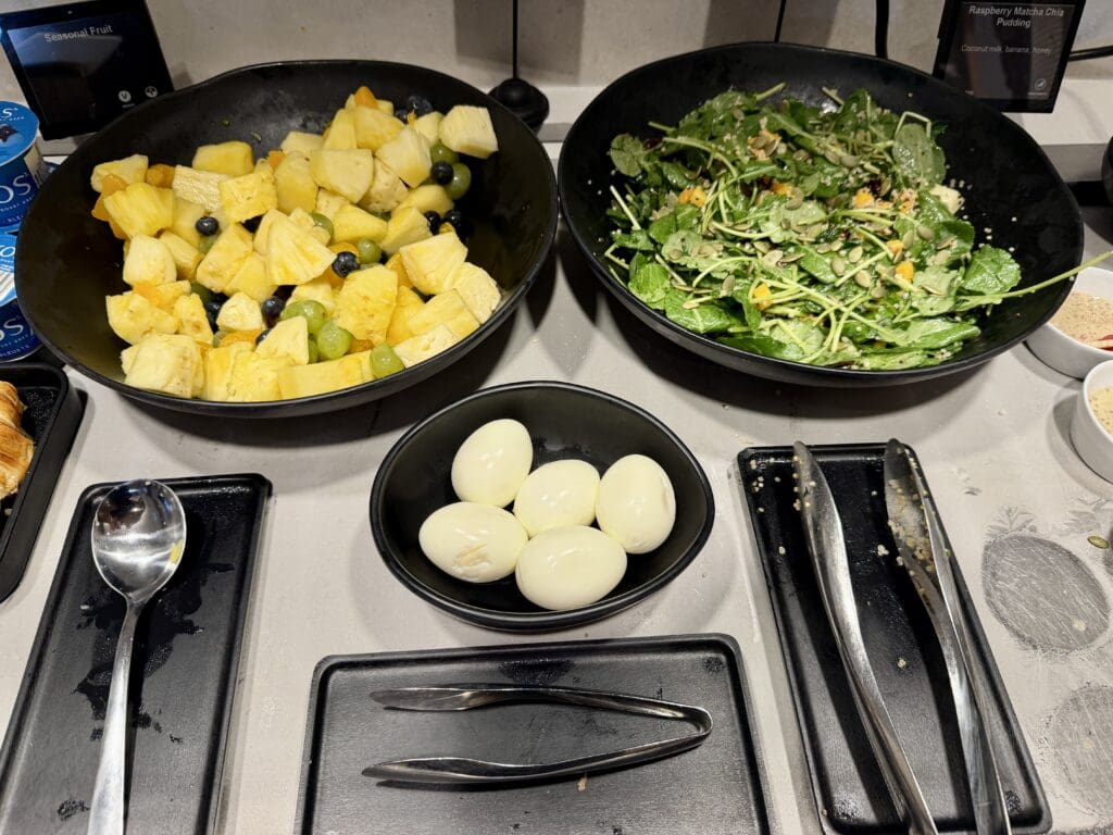 AA Admirals Club YYZ 8