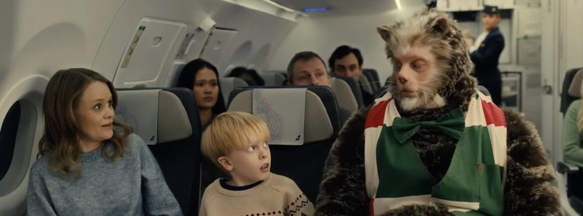 Icelandair Yule Cat
