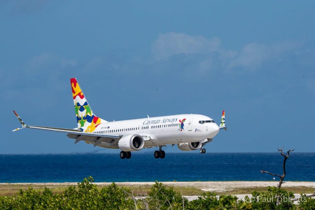 Cayman Airways 737 2