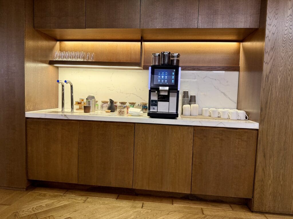 JW Marriott London 55