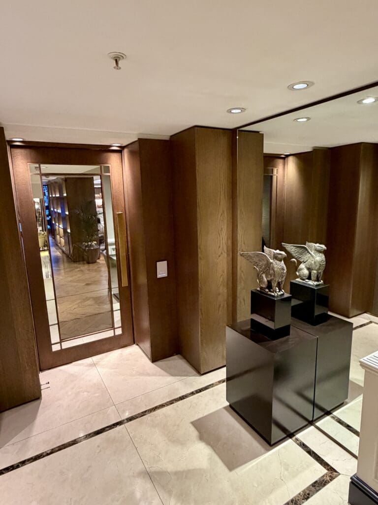 JW Marriott London 35