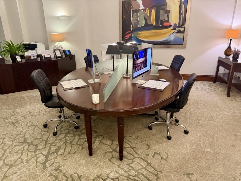 JW Marriott London 75