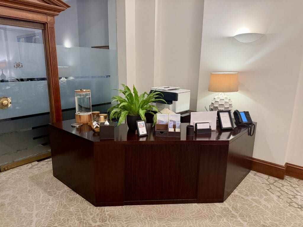 JW Marriott London 76