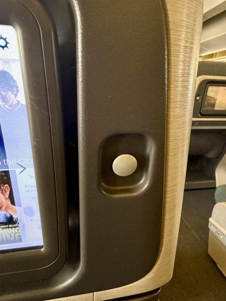 Cathay HKG to MNL 12