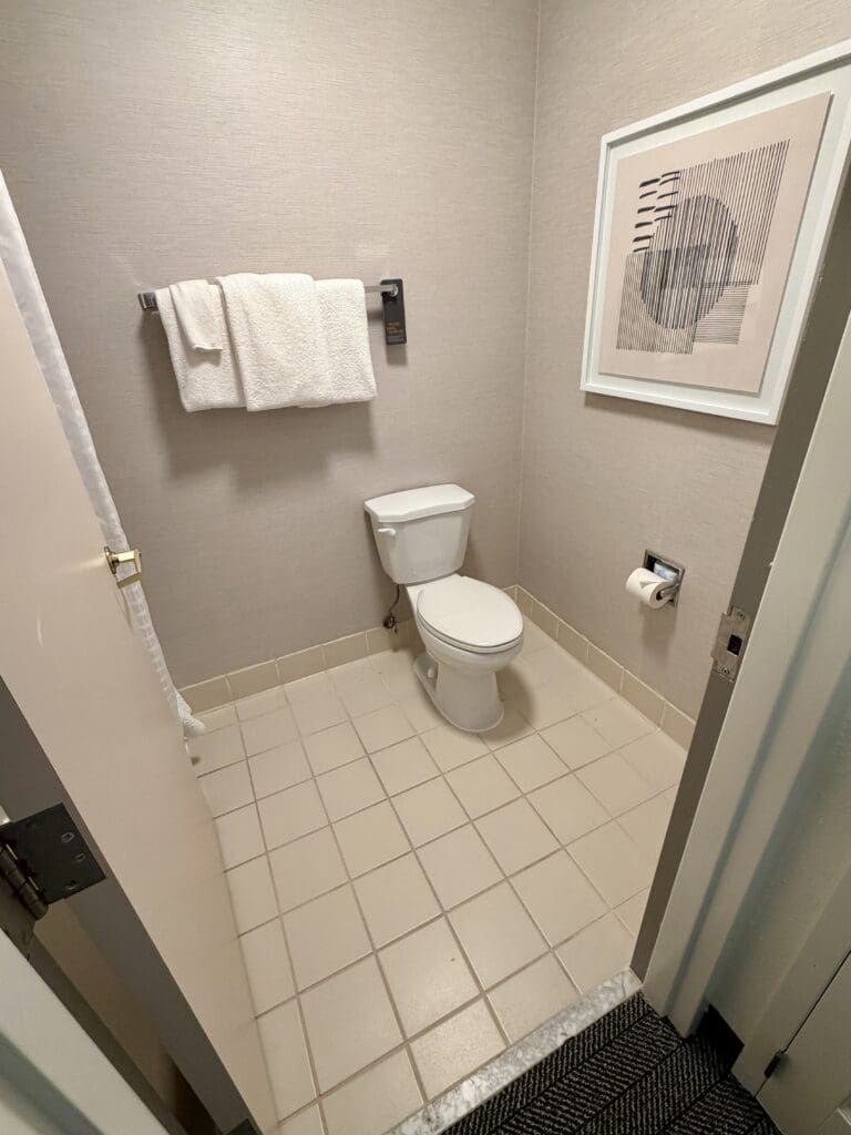 Courtyard Addison 16