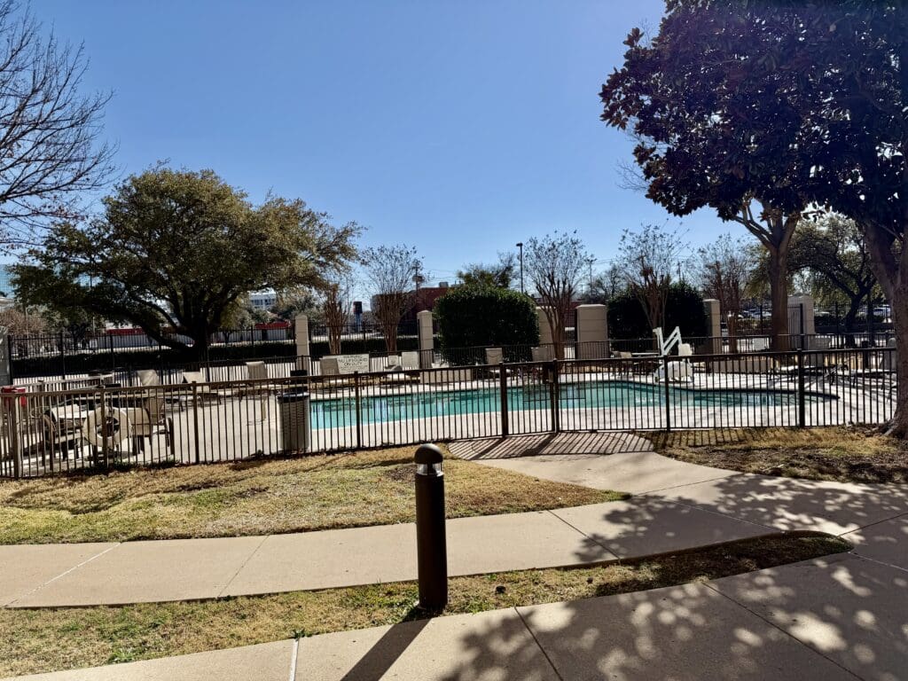 Courtyard Addison 28