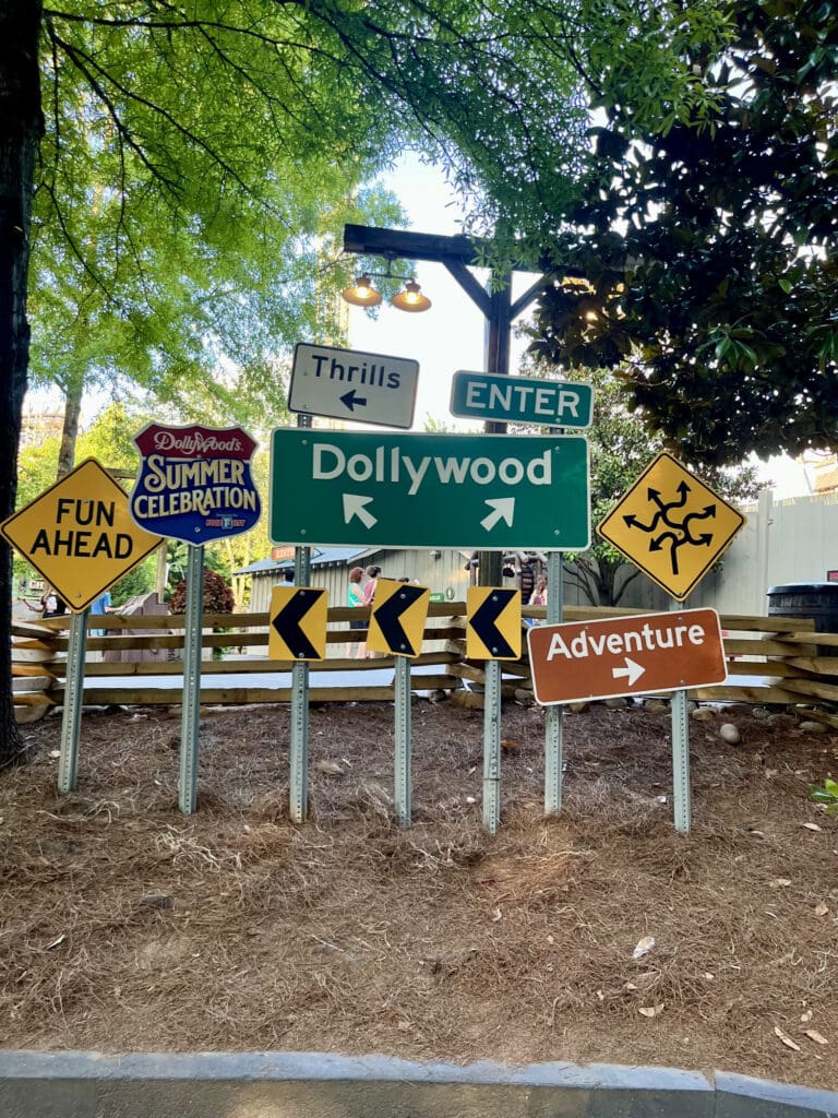 Dollywood 2