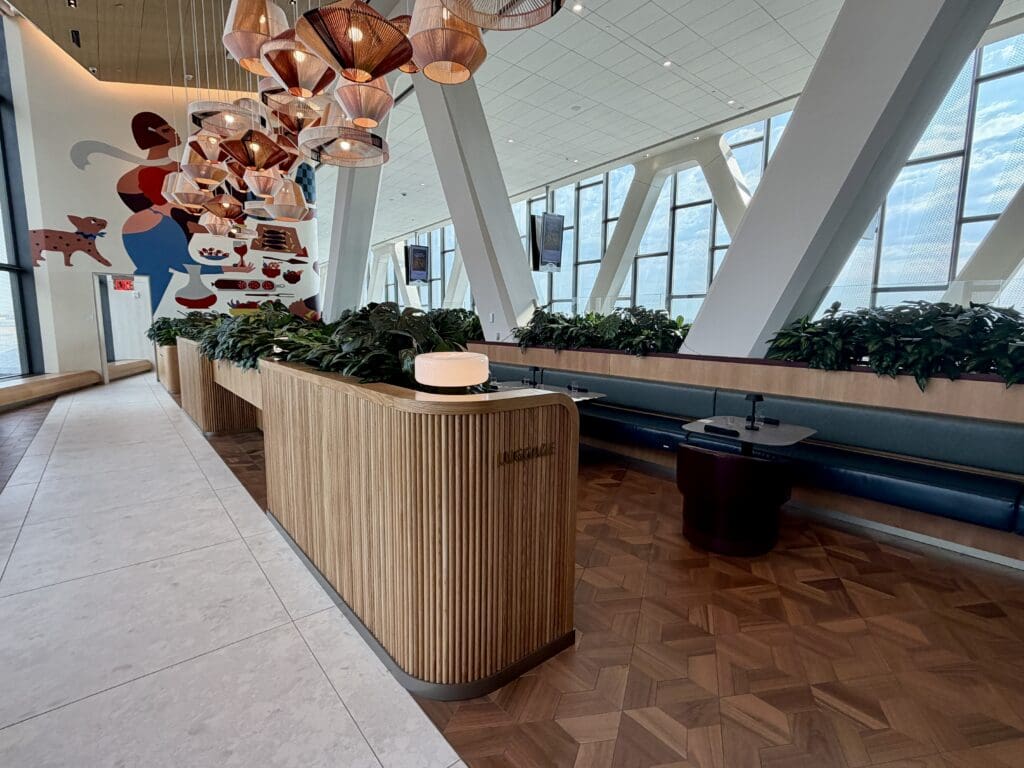 Capital One Landing LGA 18