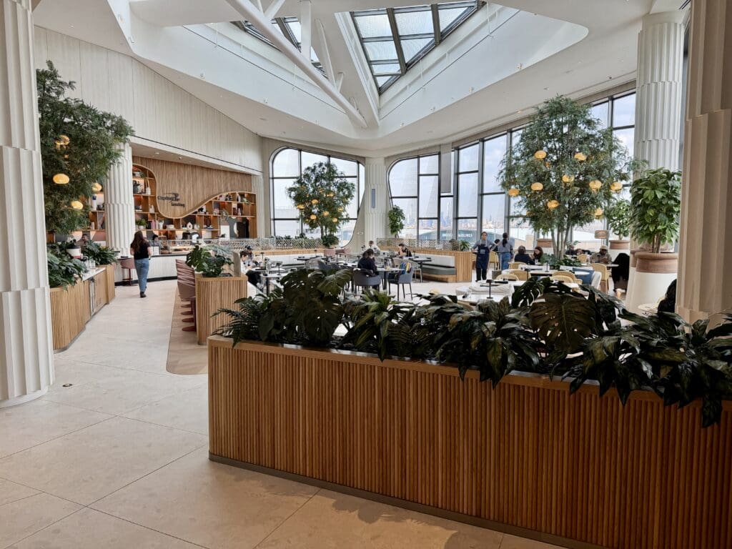 Capital One Landing LGA 19