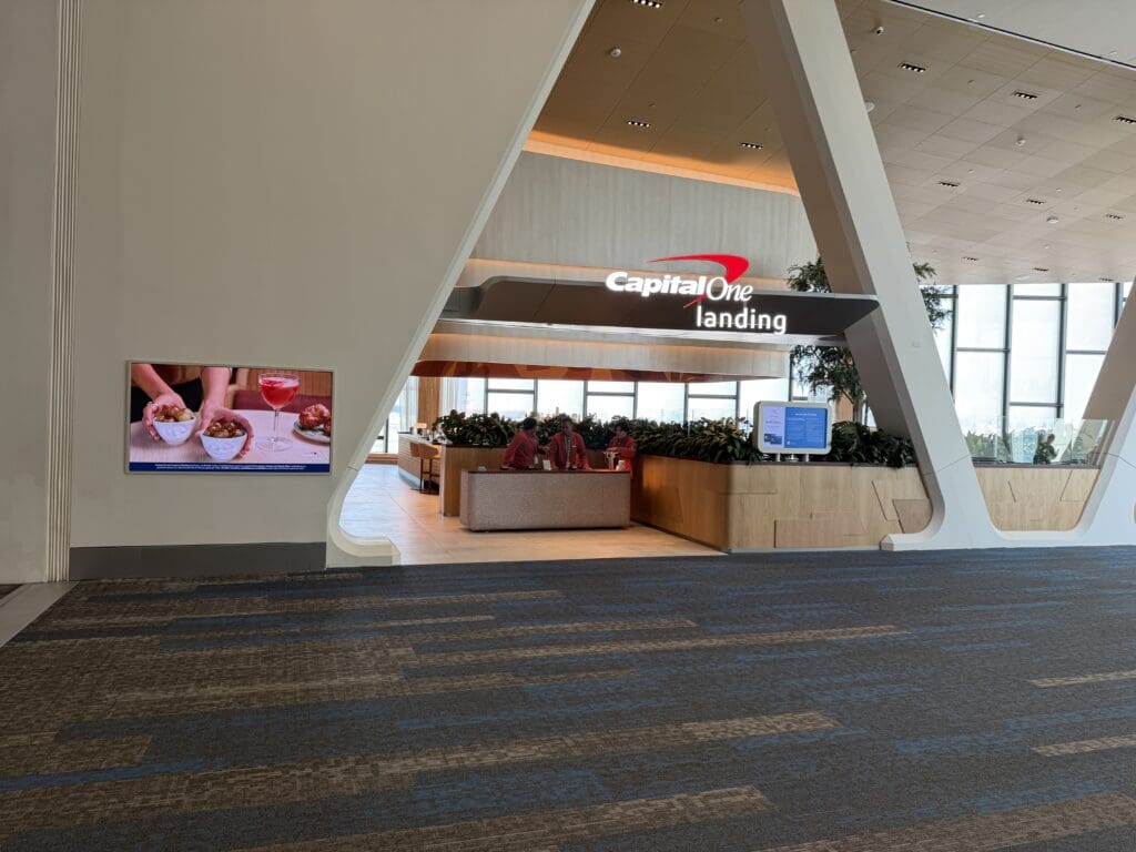 Capital One Landing LGA 1