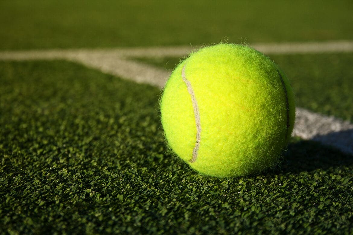Tennis ball
