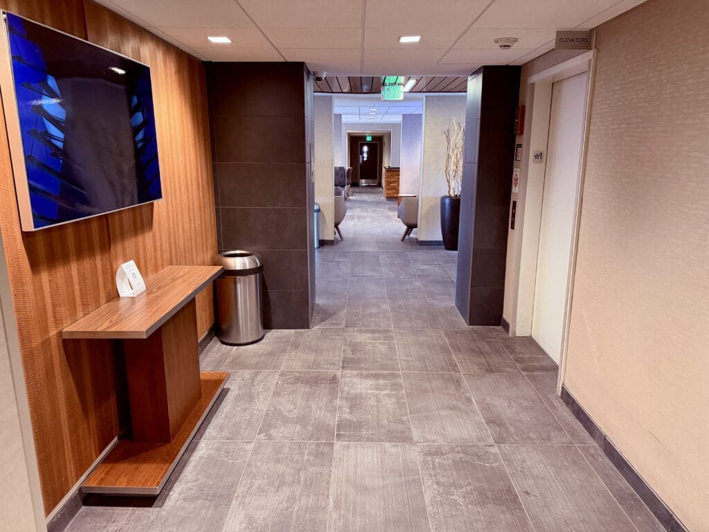 Courtyard CVG South 8